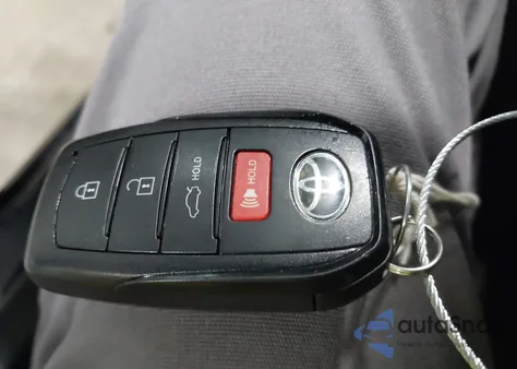 2025 Toyota Camry Xse z USA, uszkodzony, nr VIN 4T1DBADKXSU503166